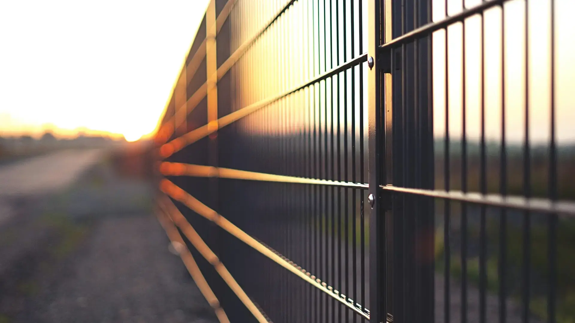 Close up view of the aluminum fence installation in charleston sc