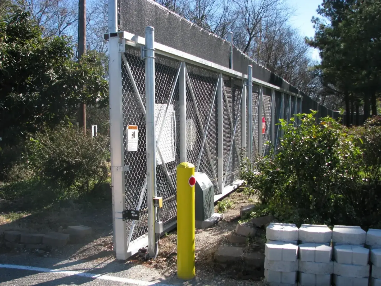 Commercial gate operator with wire mesh fence in charleston sc