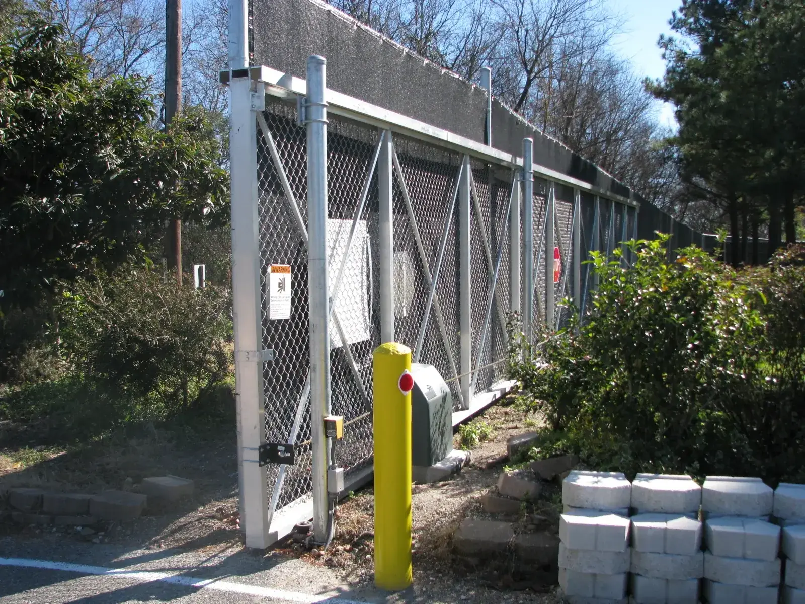 Commercial gate operator with wire mesh fence in charleston sc