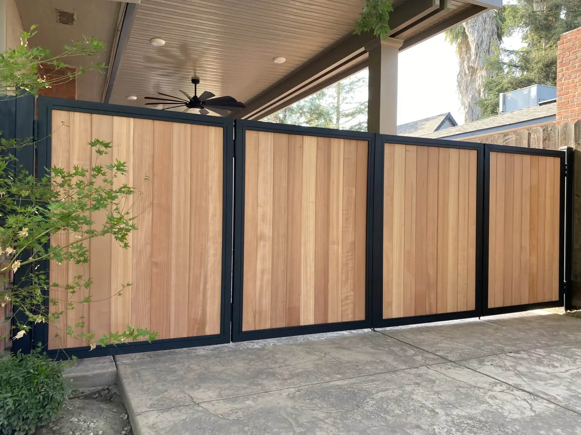 Vinyl residential automatic gate installation in charleston sc
